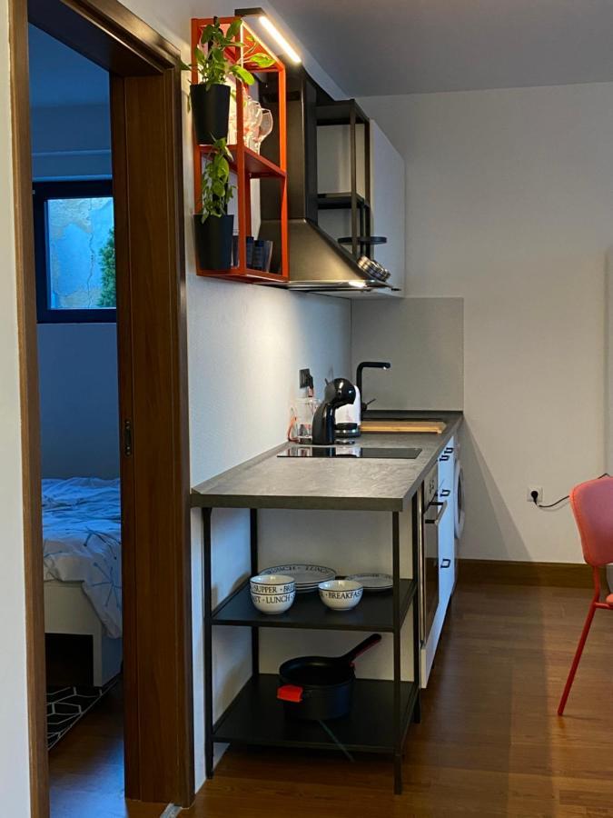 Cozy Red Bulldog Place In Apart-Complex/Pool 瓦爾納 外观 照片
